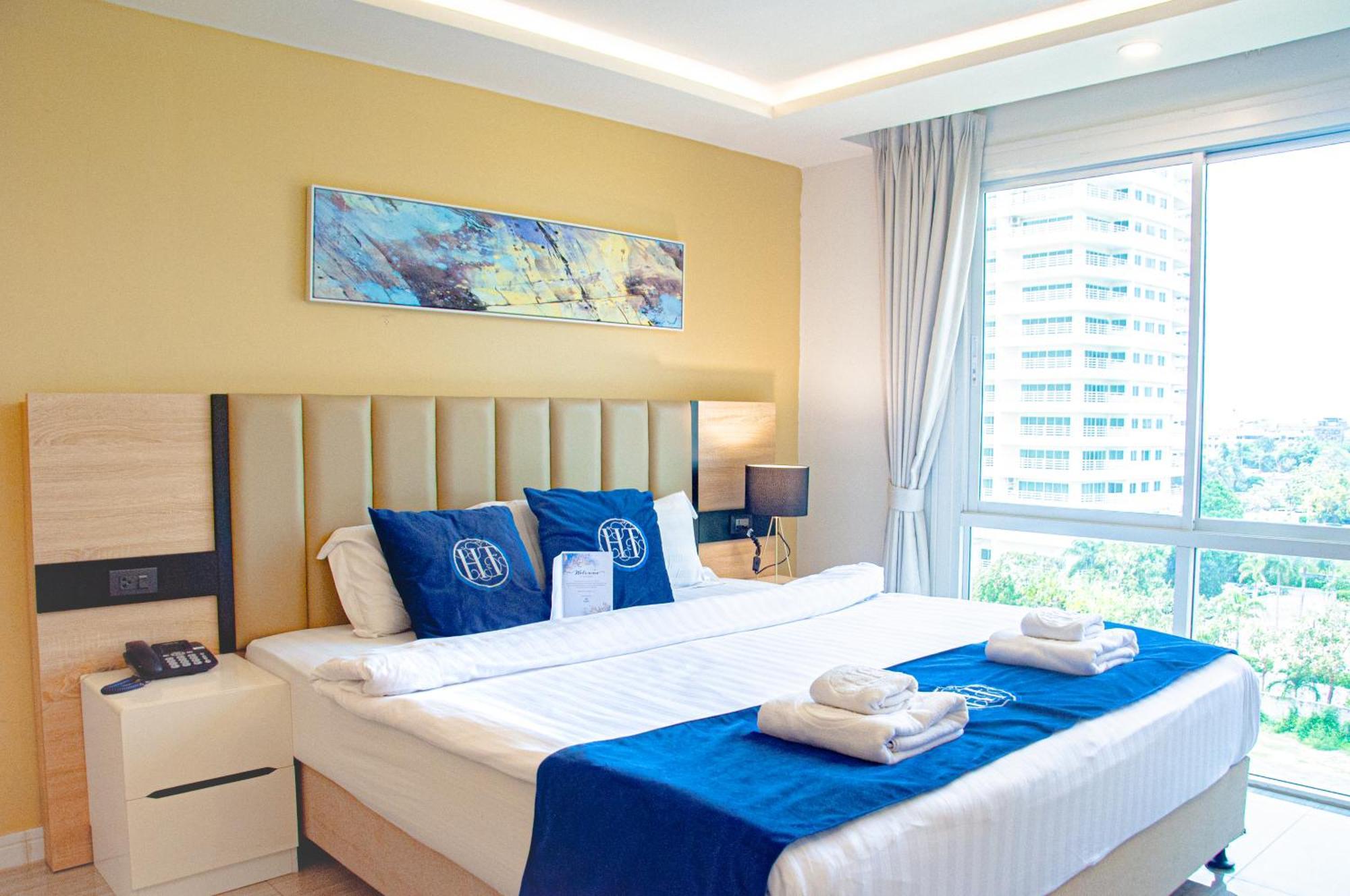 Ht9 Hotel Jomtien Beach Buitenkant foto