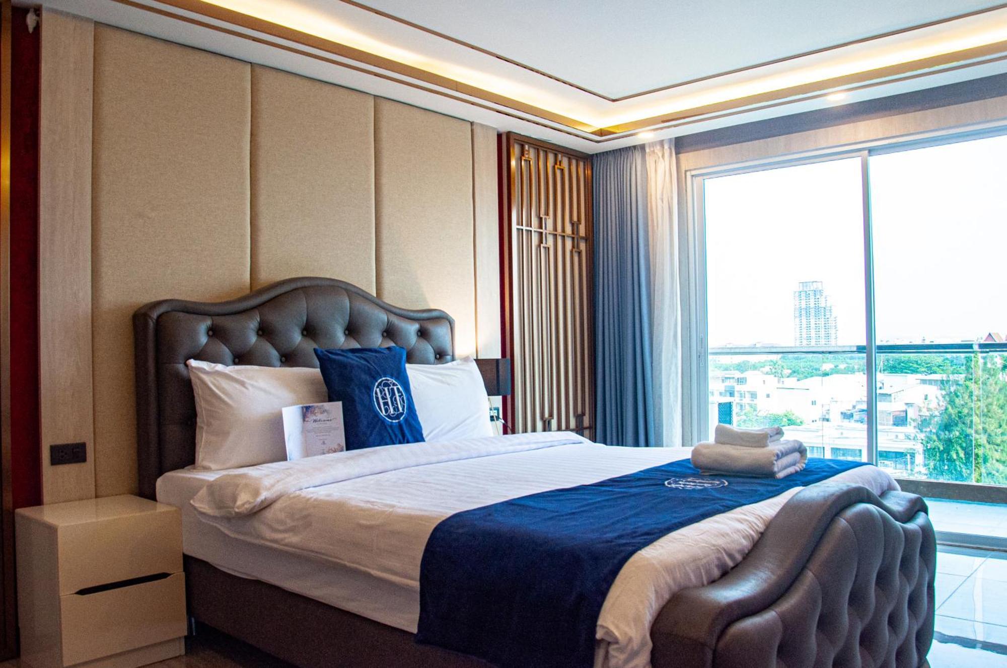 Ht9 Hotel Jomtien Beach Buitenkant foto