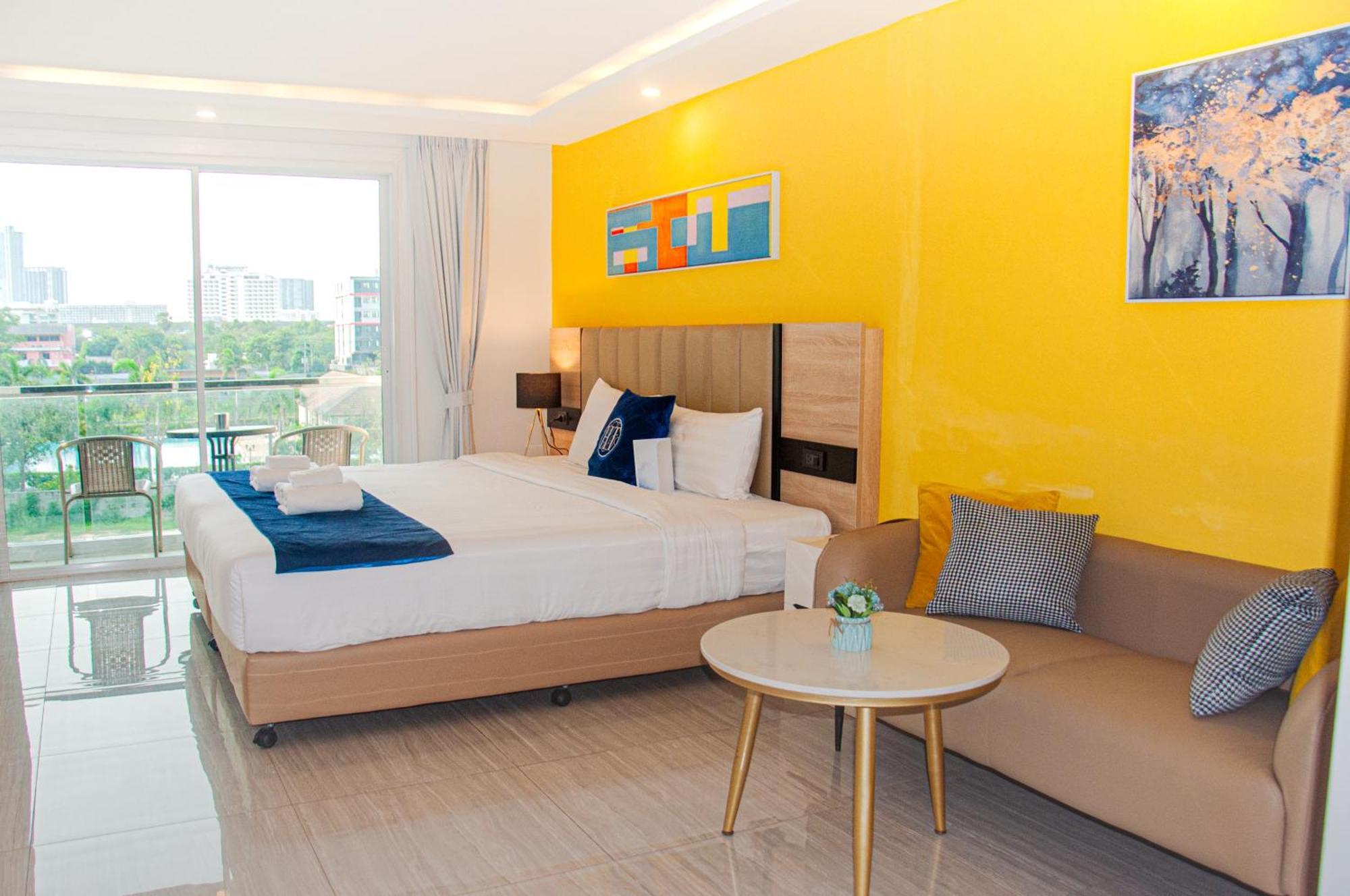 Ht9 Hotel Jomtien Beach Buitenkant foto