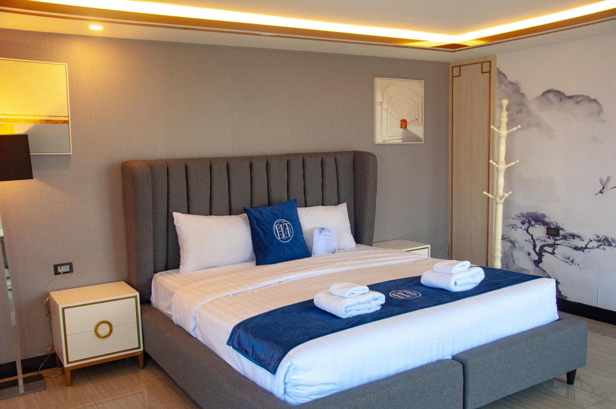 Ht9 Hotel Jomtien Beach Buitenkant foto