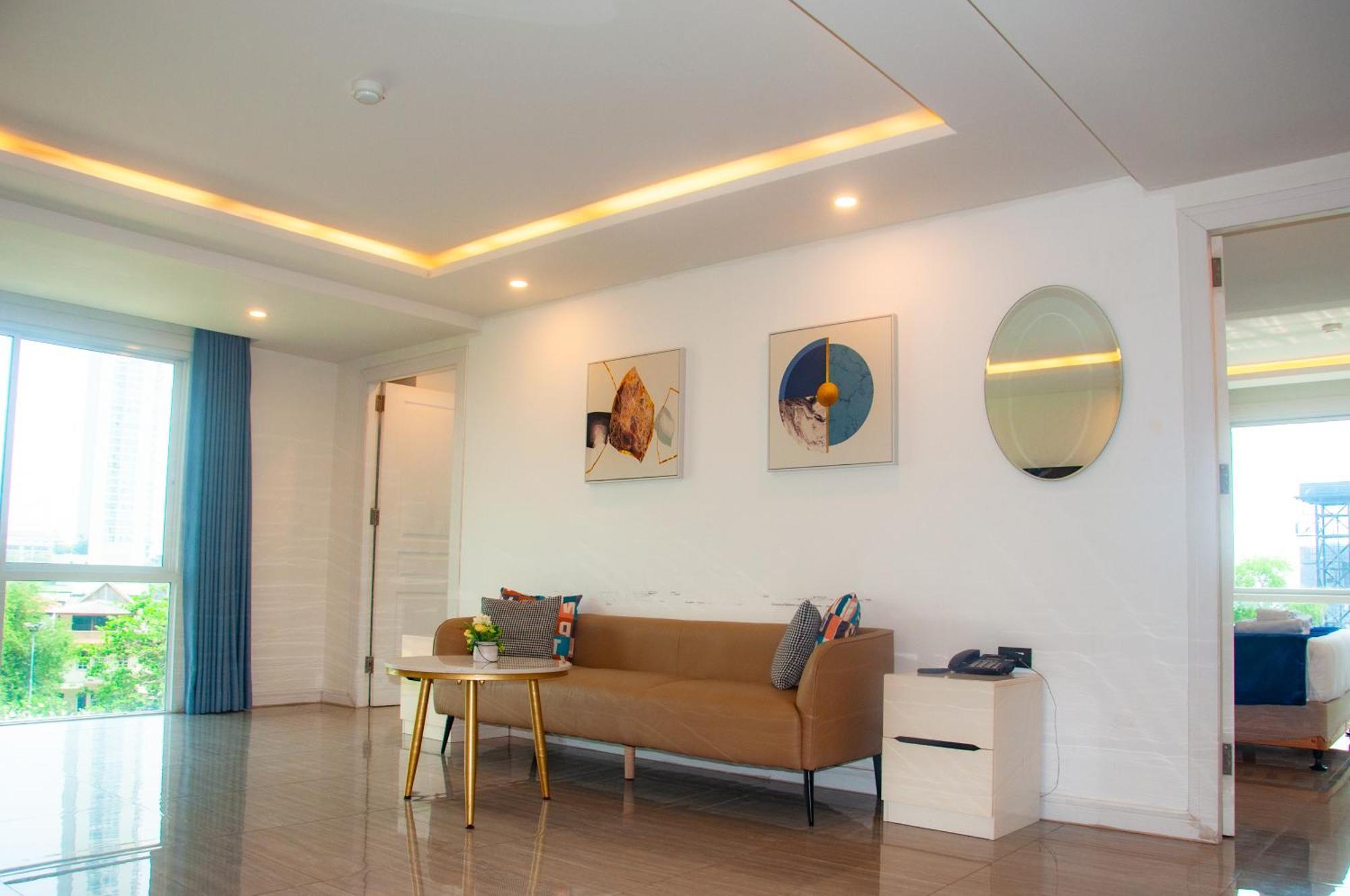 Ht9 Hotel Jomtien Beach Buitenkant foto